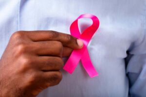 câncer de mama masculino